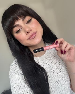 Potrebuješ hydratovať pery? Máme riešenie! Úplná NOVINKA 😍 lesk číslo 32